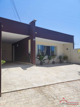 Imagem Casa com 2 Quartos à Venda, 240 m² em Centro - Jacareí Imagem Casa com 2 Quartos à Venda, 240 m² em Centro - Jacareí