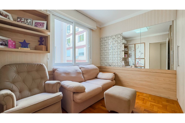 Imagem Cobertura com 3 Quartos à Venda, 171 m² em Petrópolis - Porto Alegre Imagem Cobertura com 3 Quartos à Venda, 171 m² em Petrópolis - Porto Alegre