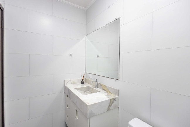 Imagem Sobrado com 3 Quartos à Venda, 225 m² em Campo Comprido - Curitiba
