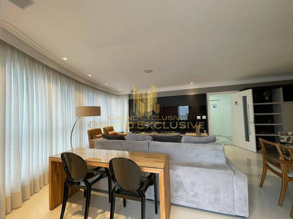 Imagem Apartamento com 3 Quartos à Venda, 150 m² em Centro - Balneário Camboriú Imagem Apartamento com 3 Quartos à Venda, 150 m² em Centro - Balneário Camboriú