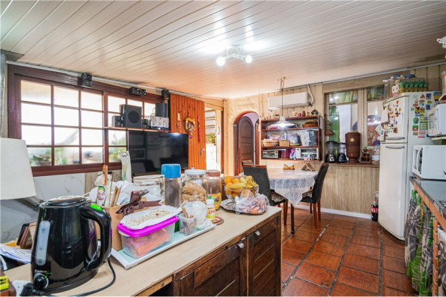 Imagem Casa com 5 Quartos à Venda, em Petrópolis - Porto Alegre Imagem Casa com 5 Quartos à Venda, em Petrópolis - Porto Alegre
