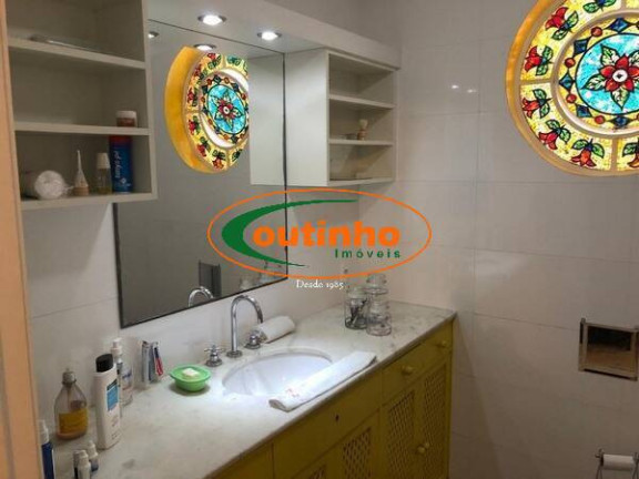 Imagem Casa com 4 Quartos à Venda, 160 m² em Tijuca - Rio De Janeiro Imagem Casa com 4 Quartos à Venda, 160 m² em Tijuca - Rio De Janeiro