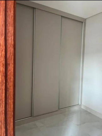 Imagem Casa à Venda, em Horto Florestal - Sorocaba Imagem Casa à Venda, em Horto Florestal - Sorocaba