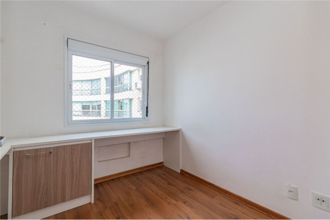 Imagem Apartamento com 3 Quartos à Venda, 90 m² em Azenha - Porto Alegre Imagem Apartamento com 3 Quartos à Venda, 90 m² em Azenha - Porto Alegre