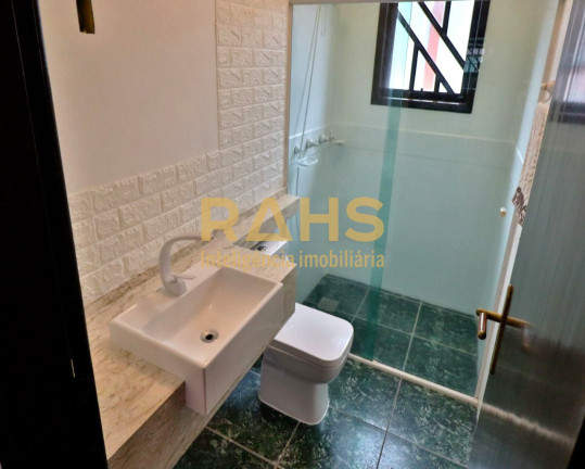 Imagem Casa com 6 Quartos à Venda, 400 m² em Costa E Silva - Joinville Imagem Casa com 6 Quartos à Venda, 400 m² em Costa E Silva - Joinville