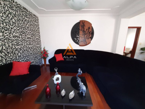 Imagem Casa com 4 Quartos à Venda, 200 m² Imagem Casa com 4 Quartos à Venda, 200 m²