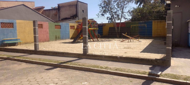Imagem Casa com 4 Quartos à Venda, 160 m² em São Judas - Itajaí Imagem Casa com 4 Quartos à Venda, 160 m² em São Judas - Itajaí