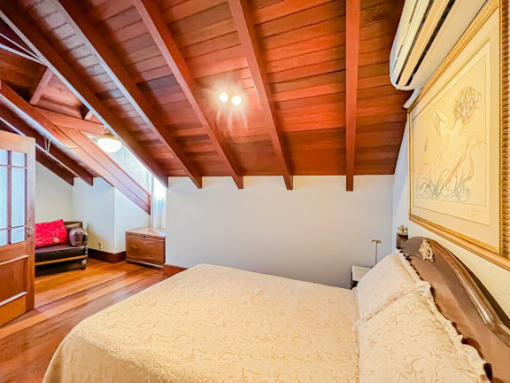 Imagem Casa com 4 Quartos à Venda,  em Chácara Das Pedras - Porto Alegre