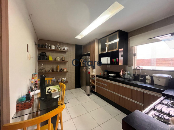 Imagem Casa com 3 Quartos à Venda, 280 m² em Sapiranga - Fortaleza Imagem Casa com 3 Quartos à Venda, 280 m² em Sapiranga - Fortaleza