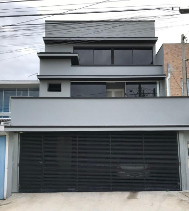 Sobrado com 3 Quartos à Venda, 135 m² em Residencial Santa Paula - Jacareí
