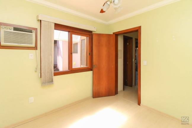 Imagem Casa de Condomínio com 3 Quartos à Venda, 77 m² em Cristal - Porto Alegre Imagem Casa de Condomínio com 3 Quartos à Venda, 77 m² em Cristal - Porto Alegre