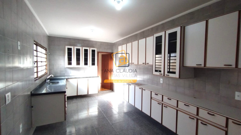 Imagem Casa com 3 Quartos para Alugar,  em Centro - Itu
