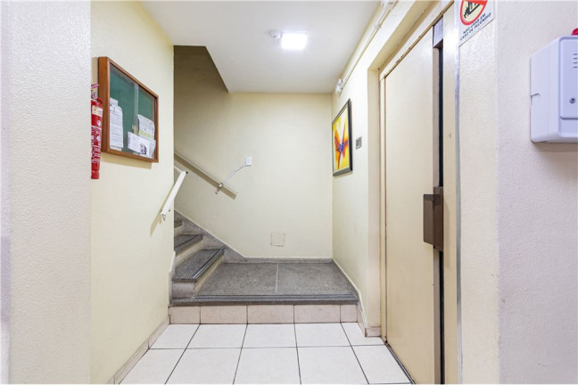 Imagem Imóvel com 2 Quartos à Venda, em Vila Ipiranga - Porto Alegre Imagem Imóvel com 2 Quartos à Venda, em Vila Ipiranga - Porto Alegre