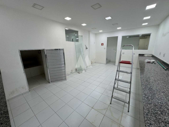 Imagem Casa com 4 Quartos à Venda, 357 m² em Campo Grande - Santos Imagem Casa com 4 Quartos à Venda, 357 m² em Campo Grande - Santos