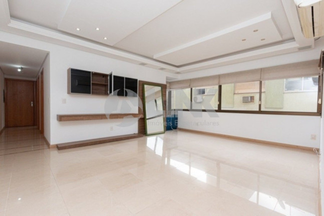 Imagem Apartamento com 2 Quartos à Venda, 103 m² em Mont Serrat - Porto Alegre Imagem Apartamento com 2 Quartos à Venda, 103 m² em Mont Serrat - Porto Alegre