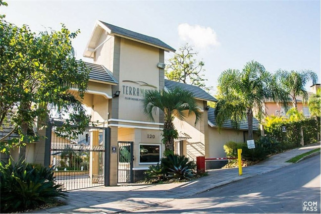 Imagem Casa com 3 Quartos à Venda, 252 m² em Jardim Carvalho - Porto Alegre Imagem Casa com 3 Quartos à Venda, 252 m² em Jardim Carvalho - Porto Alegre