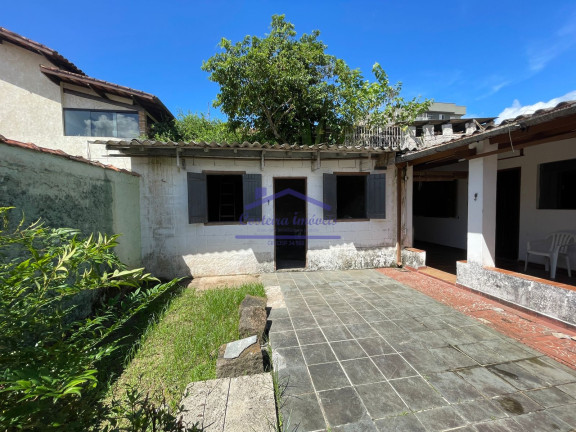Imagem Casa com 4 Quartos à Venda, 185 m² em Centro - Ubatuba Imagem Casa com 4 Quartos à Venda, 185 m² em Centro - Ubatuba