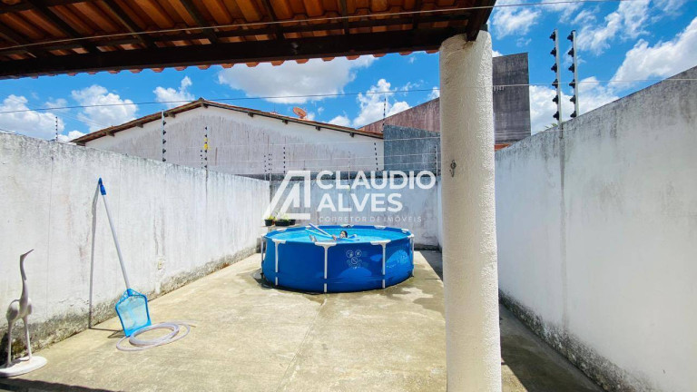 Imagem Casa com 2 Quartos à Venda, 70 m² em Mangabeira - Feira De Santana Imagem Casa com 2 Quartos à Venda, 70 m² em Mangabeira - Feira De Santana