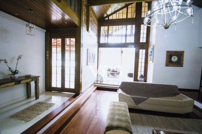 Imagem Casa com 4 Quartos à Venda, 232 m² em Carlos Guinle - Teresópolis Imagem Casa com 4 Quartos à Venda, 232 m² em Carlos Guinle - Teresópolis