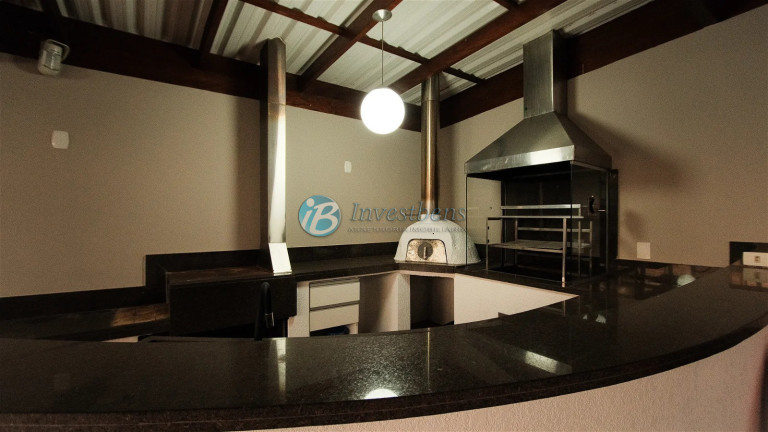 Imagem Casa com 3 Quartos à Venda, 363 m² em Butiatuvinha - Curitiba Imagem Casa com 3 Quartos à Venda, 363 m² em Butiatuvinha - Curitiba