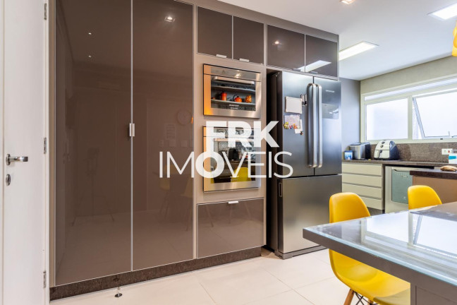 Imagem Apartamento com 4 Quartos à Venda, 238 m² em Vila Suzana - São Paulo Imagem Apartamento com 4 Quartos à Venda, 238 m² em Vila Suzana - São Paulo