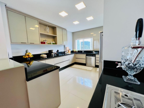 Imagem Apartamento com 4 Quartos à Venda, 237 m² em Pioneiros - Balneário Camboriú Imagem Apartamento com 4 Quartos à Venda, 237 m² em Pioneiros - Balneário Camboriú