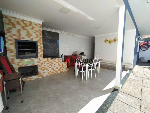 Imagem Casa com 3 Quartos à Venda, 224 m² em Parque São Paulo - Cascavel