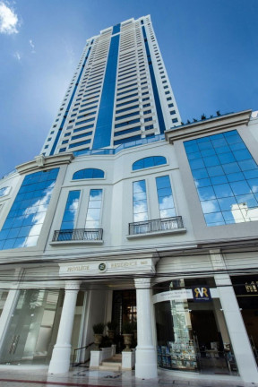 Apartamento com 2 Quartos à Venda, 159 m² em Centro - Balneário Camboriú