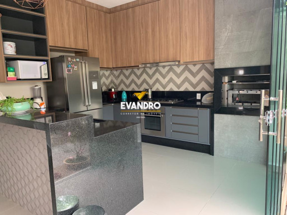 Imagem Casa com 3 Quartos à Venda, 196 m² em Jardim Imperial - Cuiabá Imagem Casa com 3 Quartos à Venda, 196 m² em Jardim Imperial - Cuiabá