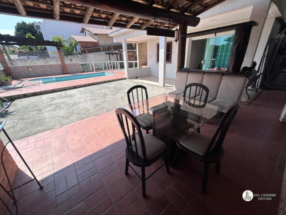 Imagem Casa com 5 Quartos à Venda, 400 m² em Itapebussu - Guarapari Imagem Casa com 5 Quartos à Venda, 400 m² em Itapebussu - Guarapari