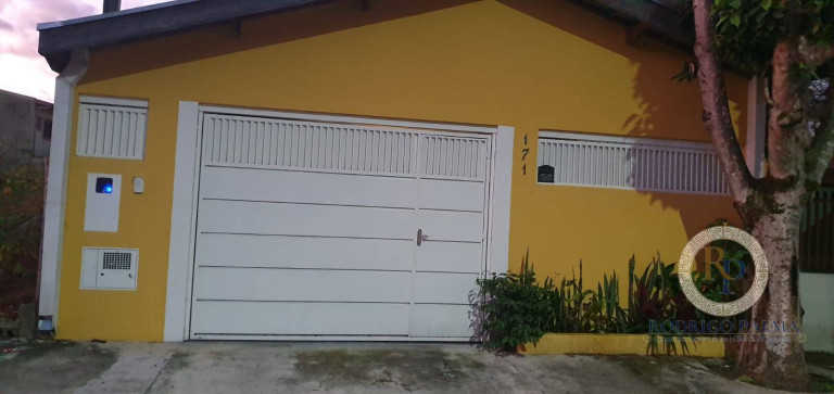 Imagem Casa com 3 Quartos à Venda, 225 m² em Jardim Portugal - São José Dos Campos