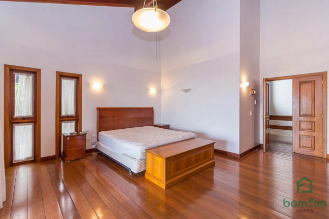 Imagem Casa com 4 Quartos à Venda, 1.107 m² em Vila Assunção - Porto Alegre Imagem Casa com 4 Quartos à Venda, 1.107 m² em Vila Assunção - Porto Alegre
