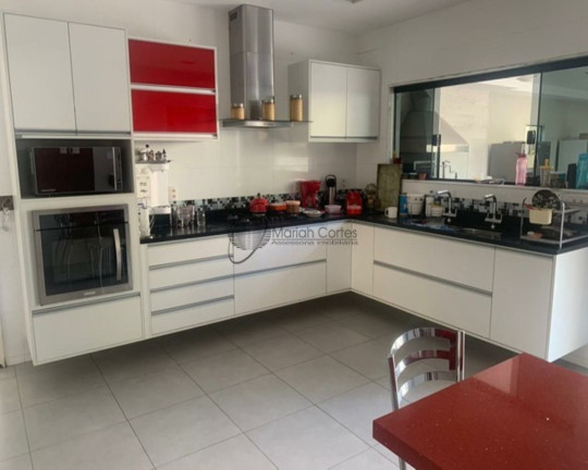 Imagem Casa com 4 Quartos à Venda, em Piratininga - Niterói Imagem Casa com 4 Quartos à Venda, em Piratininga - Niterói