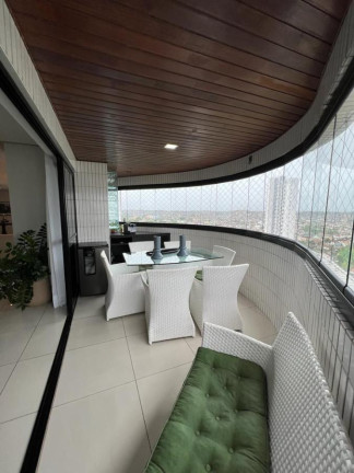 Imagem Imóvel com 4 Quartos à Venda, 226 m² em Casa Forte - Recife Imagem Imóvel com 4 Quartos à Venda, 226 m² em Casa Forte - Recife