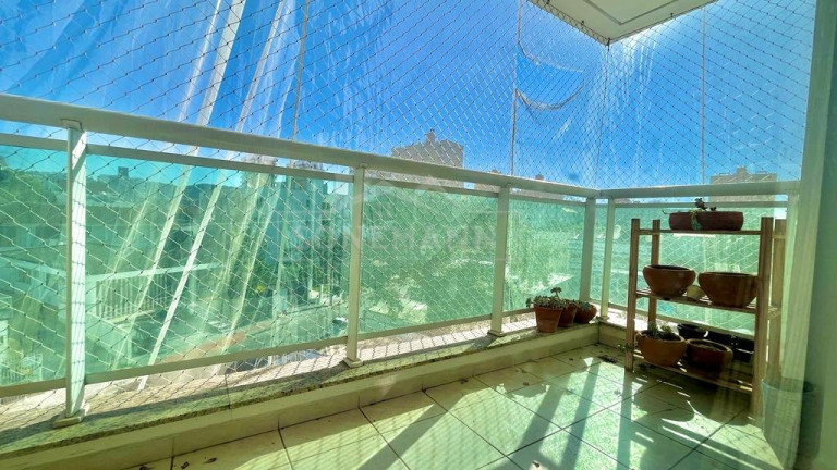 Imagem Apartamento com 2 Quartos à Venda, 75 m² em Barreiros - São José