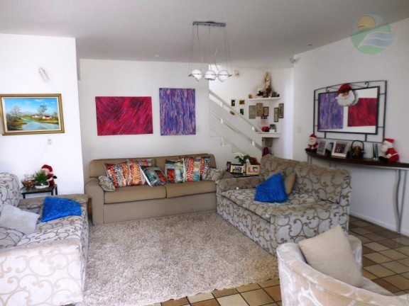 Imagem Casa com 5 Quartos à Venda, 300 m² Imagem Casa com 5 Quartos à Venda, 300 m²