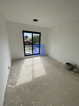 Imagem Casa com 3 Quartos à Venda, 102 m² em Lindóia - Curitiba