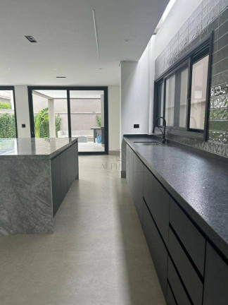 Imagem Casa com 4 Quartos à Venda, 345 m² em Alphaville 03 - Santana De Parnaíba Imagem Casa com 4 Quartos à Venda, 345 m² em Alphaville 03 - Santana De Parnaíba