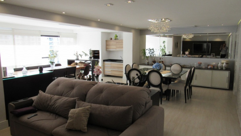 Apartamento com 3 Quartos à Venda, 209 m² em Granja Julieta - São Paulo