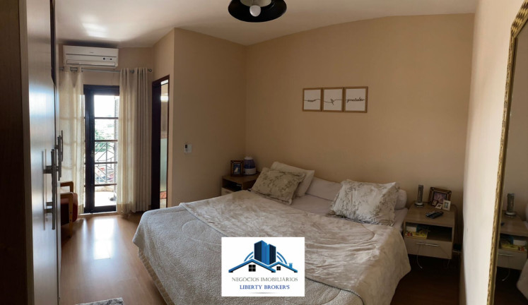 Imagem Casa com 3 Quartos à Venda, 143 m²
