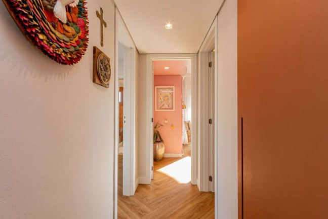 Imagem Imóvel com 3 Quartos à Venda, em Menino Deus - Porto Alegre Imagem Imóvel com 3 Quartos à Venda, em Menino Deus - Porto Alegre