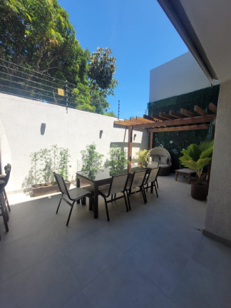 Imagem Casa com 4 Quartos à Venda, 180 m² em Recreio Ipitanga - Lauro De Freitas Imagem Casa com 4 Quartos à Venda, 180 m² em Recreio Ipitanga - Lauro De Freitas