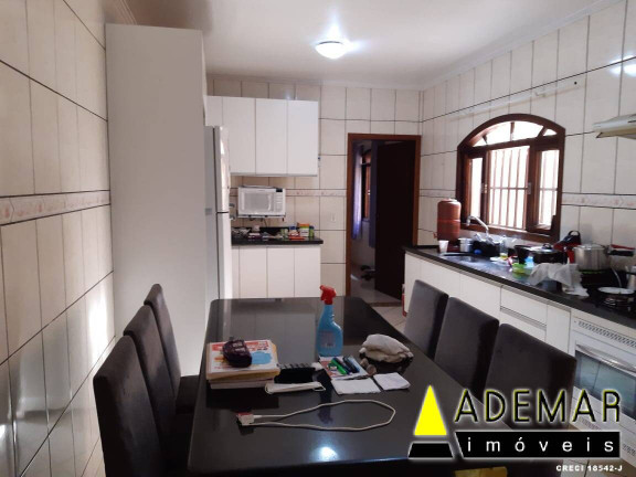 Imagem Casa com 3 Quartos à Venda, 250 m² em Piraporinha - Diadema