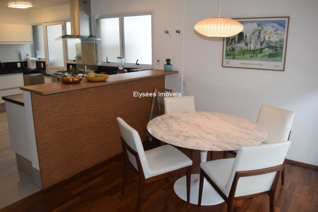 Imagem Sobrado com 4 Quartos à Venda, 460 m² em Morumbi - São Paulo Imagem Sobrado com 4 Quartos à Venda, 460 m² em Morumbi - São Paulo