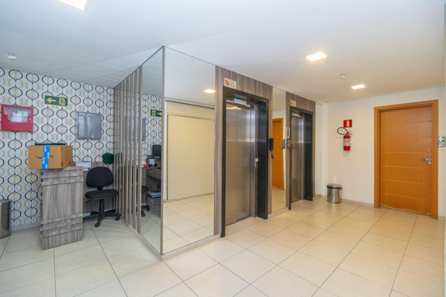 Imagem Imóvel com 1 Quarto para Alugar, 31 m² em Rebouas - Curitiba Imagem Imóvel com 1 Quarto para Alugar, 31 m² em Rebouas - Curitiba