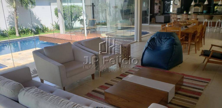 Imagem Casa à Venda, 900 m² em Bauru Imagem Casa à Venda, 900 m² em Bauru