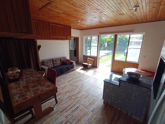 Imagem Imóvel com 2 Quartos à Venda, 110 m² em Araçatuba - Imbituba Imagem Imóvel com 2 Quartos à Venda, 110 m² em Araçatuba - Imbituba