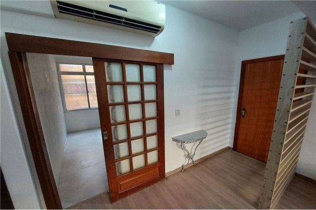 Imagem Apartamento com 2 Quartos à Venda, 56 m² em Centro Histórico - Porto Alegre
