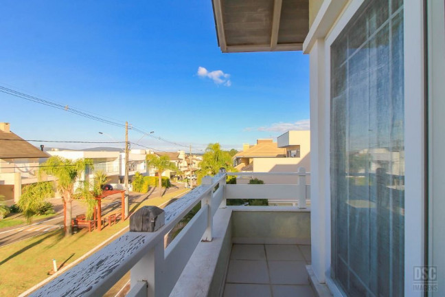 Imagem Casa com 3 Quartos à Venda, 332 m² em Aberta Dos Morros - Porto Alegre