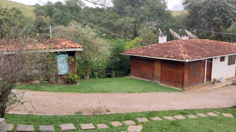 Imagem Chácara com 3 Quartos à Venda, 200 m² em Vila Amelia - Paraibuna